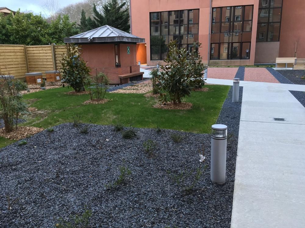 Отель Ibis Toulouse Pont Jumeaux Экстерьер фото